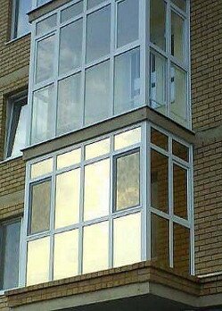 Балкон в Запорожье с тонированной плёнкой